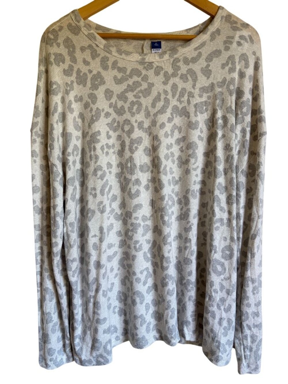 New! Old Navy XL Tall Leopard Print Top Ultrasoft Cozy Long Sleeve White Gray
